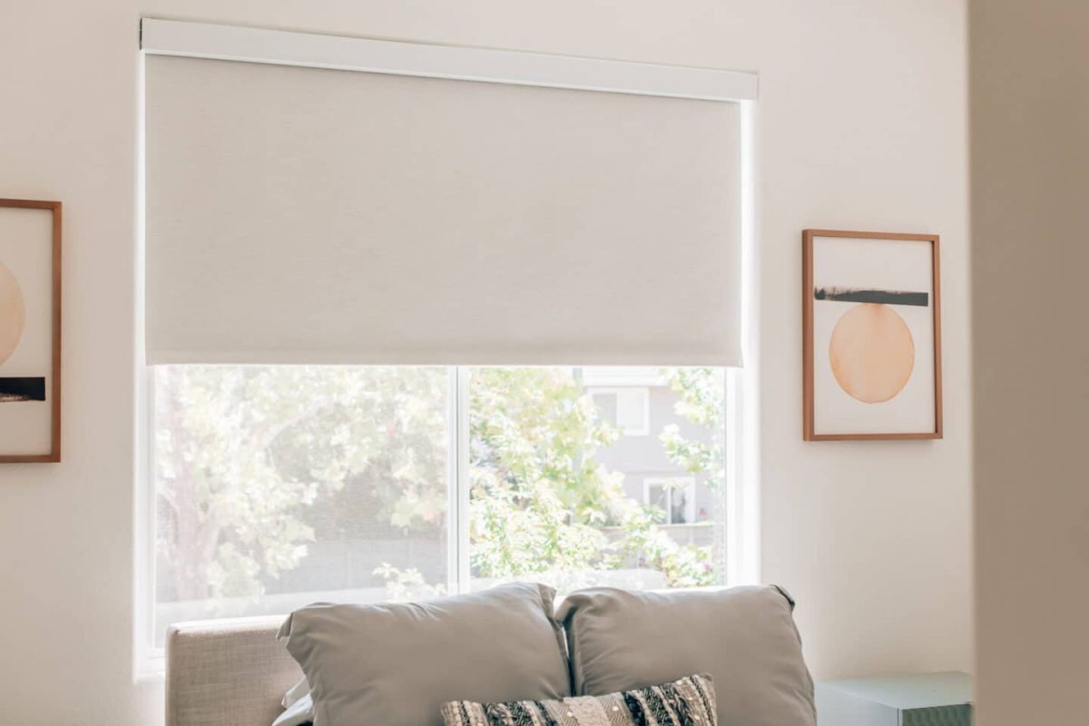 Privacy vs. Light: What Are the Best Window Shades in Tustin?