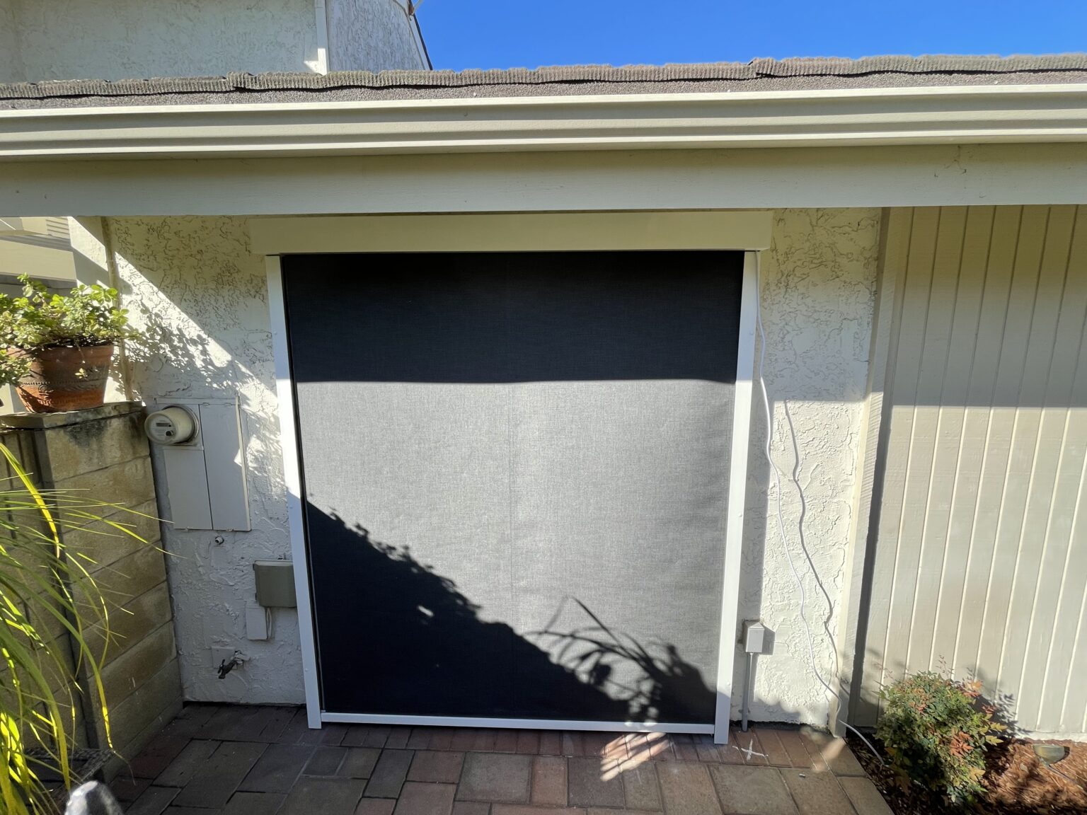 Will Outdoor Shades in Huntington Beach Fade in the Sun?